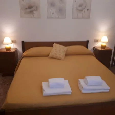 아파트 Interno 12 *