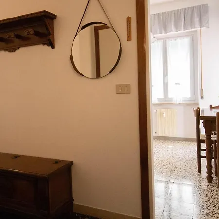 Interno 12 Apartament *
